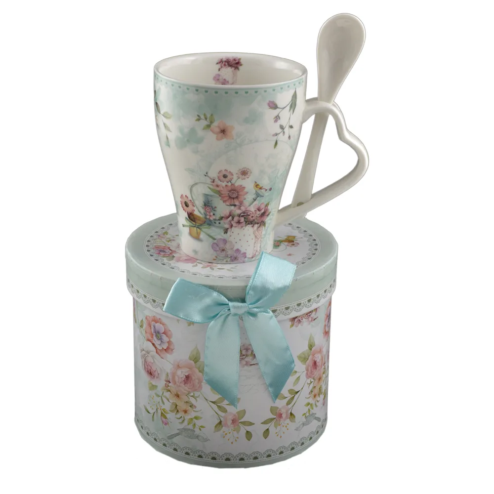 Cana cu lingurita din ceramica Rose 300 ml, in cutie cadou