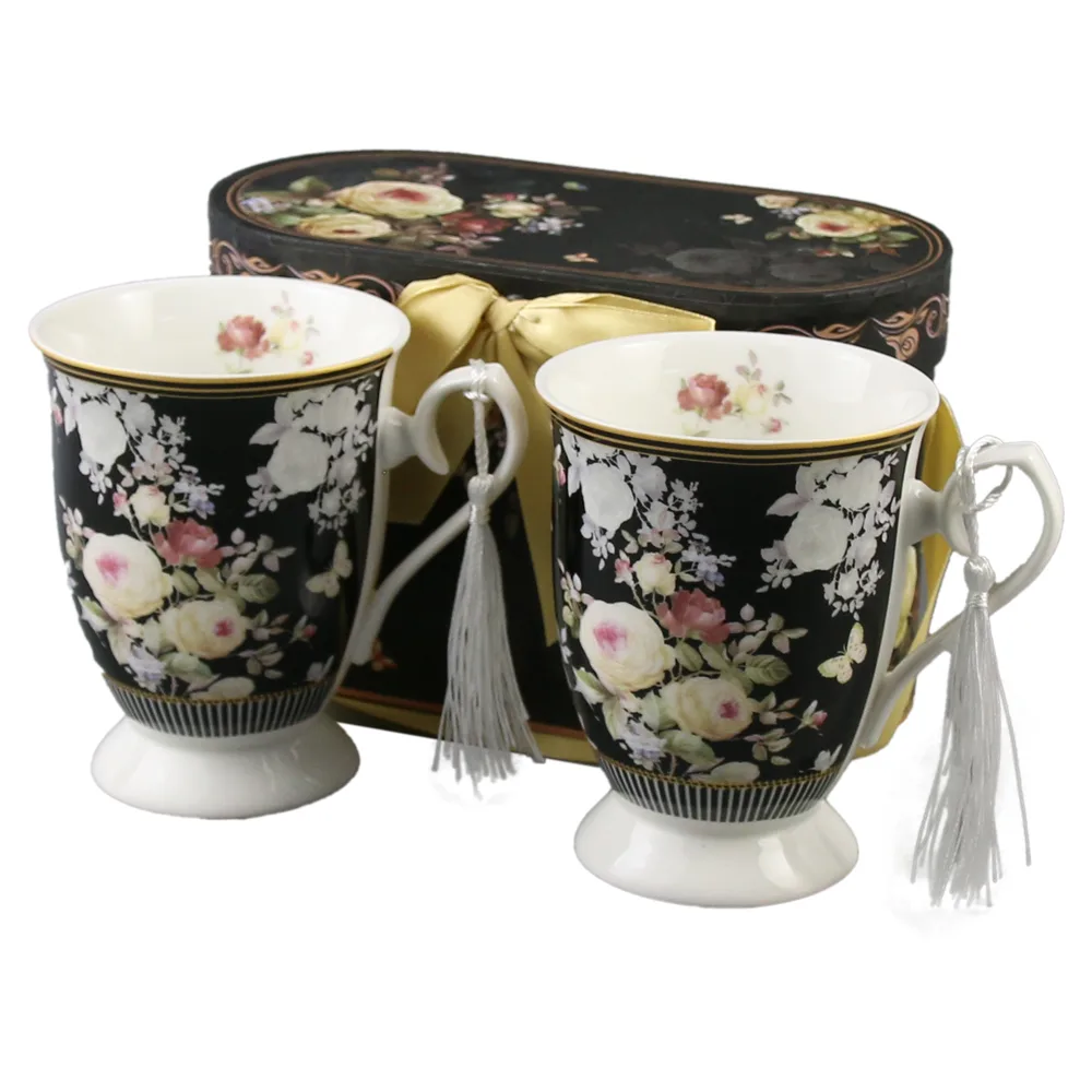 Set 2 cani din ceramica, cu franjuri, 300 ml, Flori, negru, in cutie decorativa
