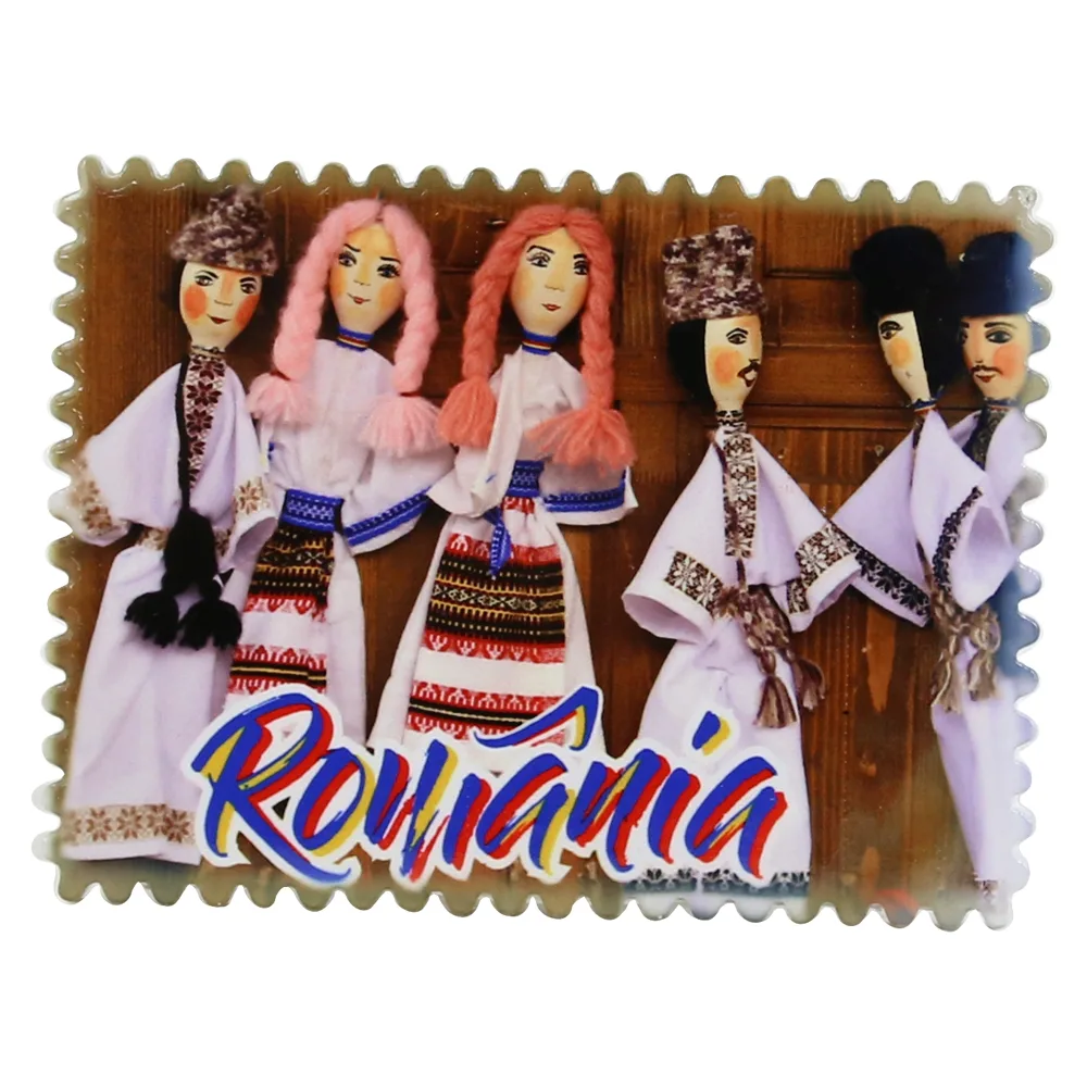 Magnet din ceramica "Romania" 8x6 CM, Figurine in port popular
