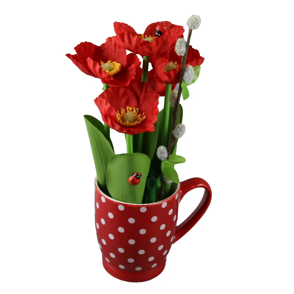 Aranjament floral in cana cu buline, Flori de maci cu buburuze