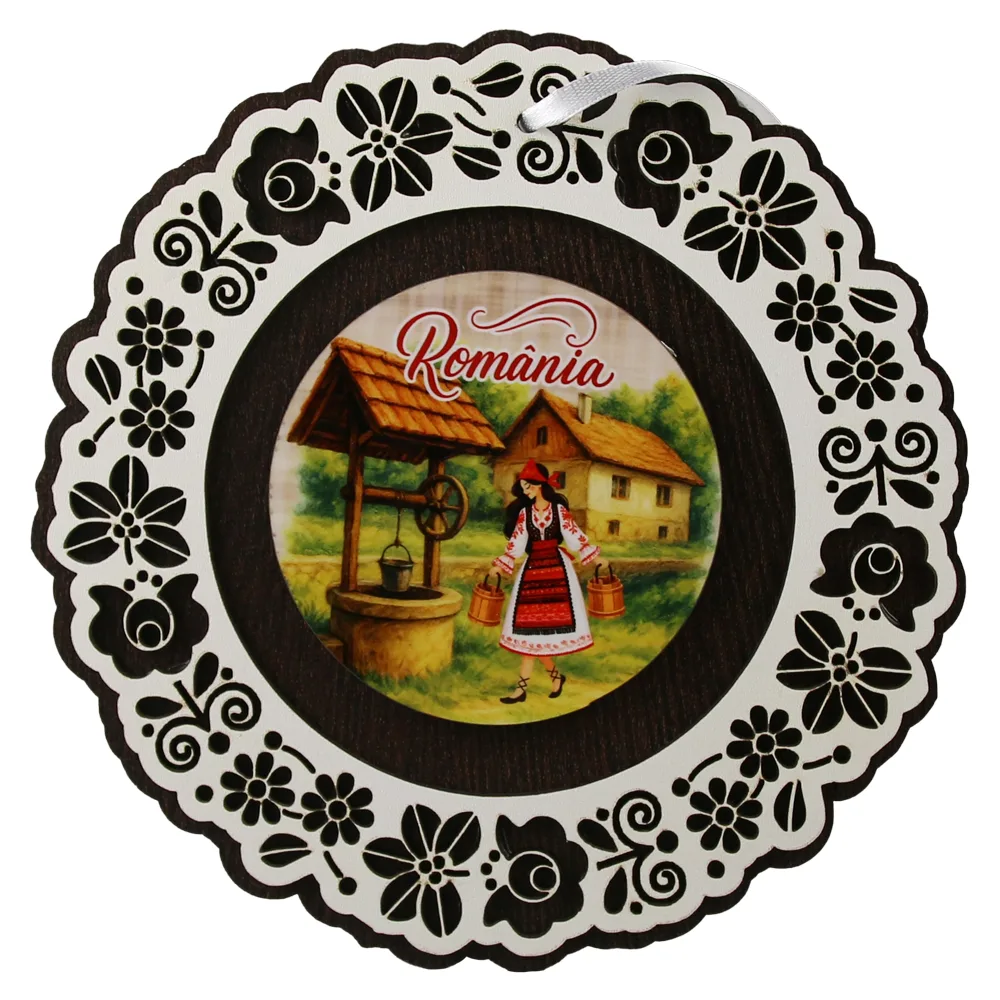 Decoratiune de perete din lemn 18.5 cm "Romania" - Tarancuta la fantana
