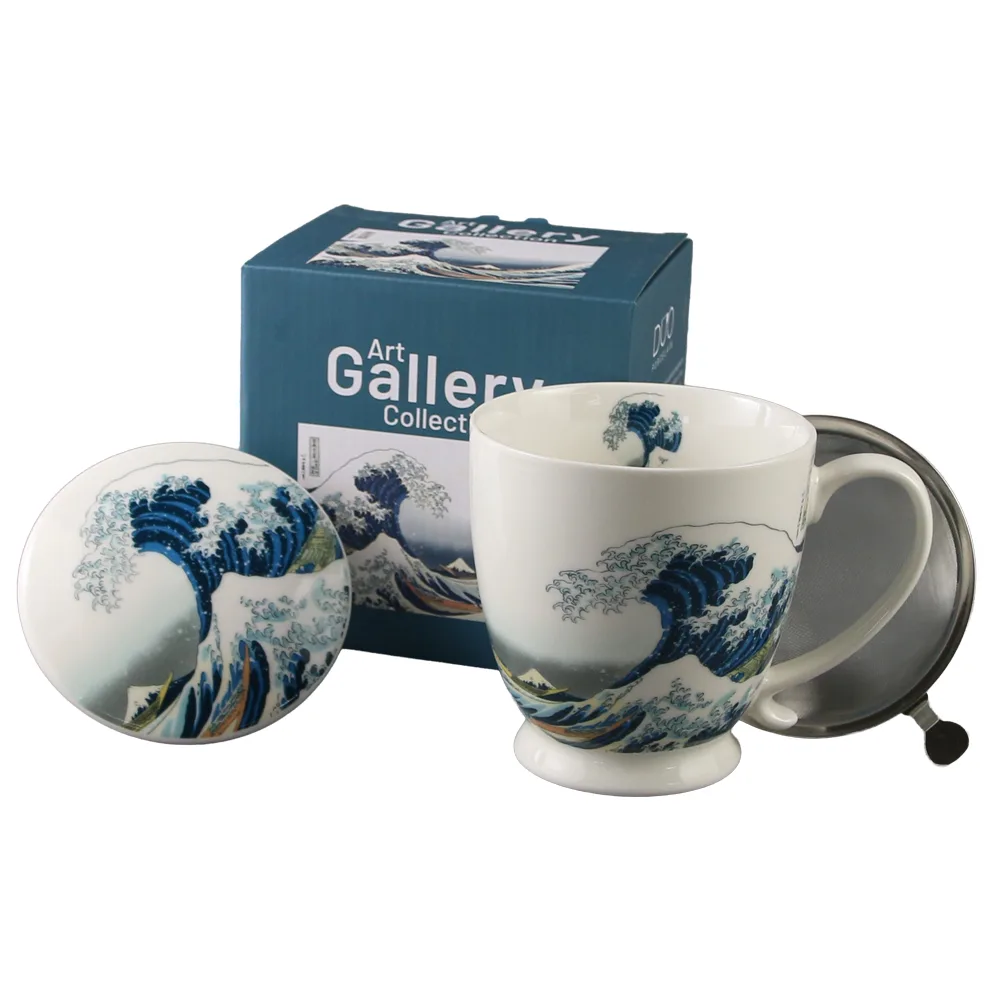 Cana portelan cu infuzor metalic si capac 510 ml "The Great Wave" de K. Hokusai in cutie decorativa